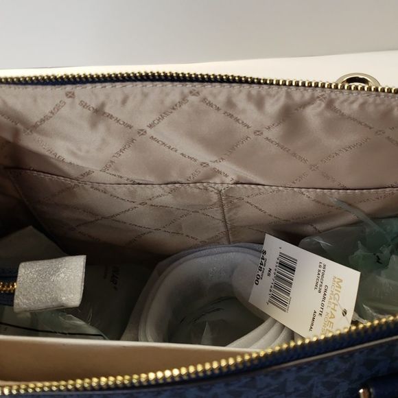 Michael Kors Charlotte - Picture 7 of 8